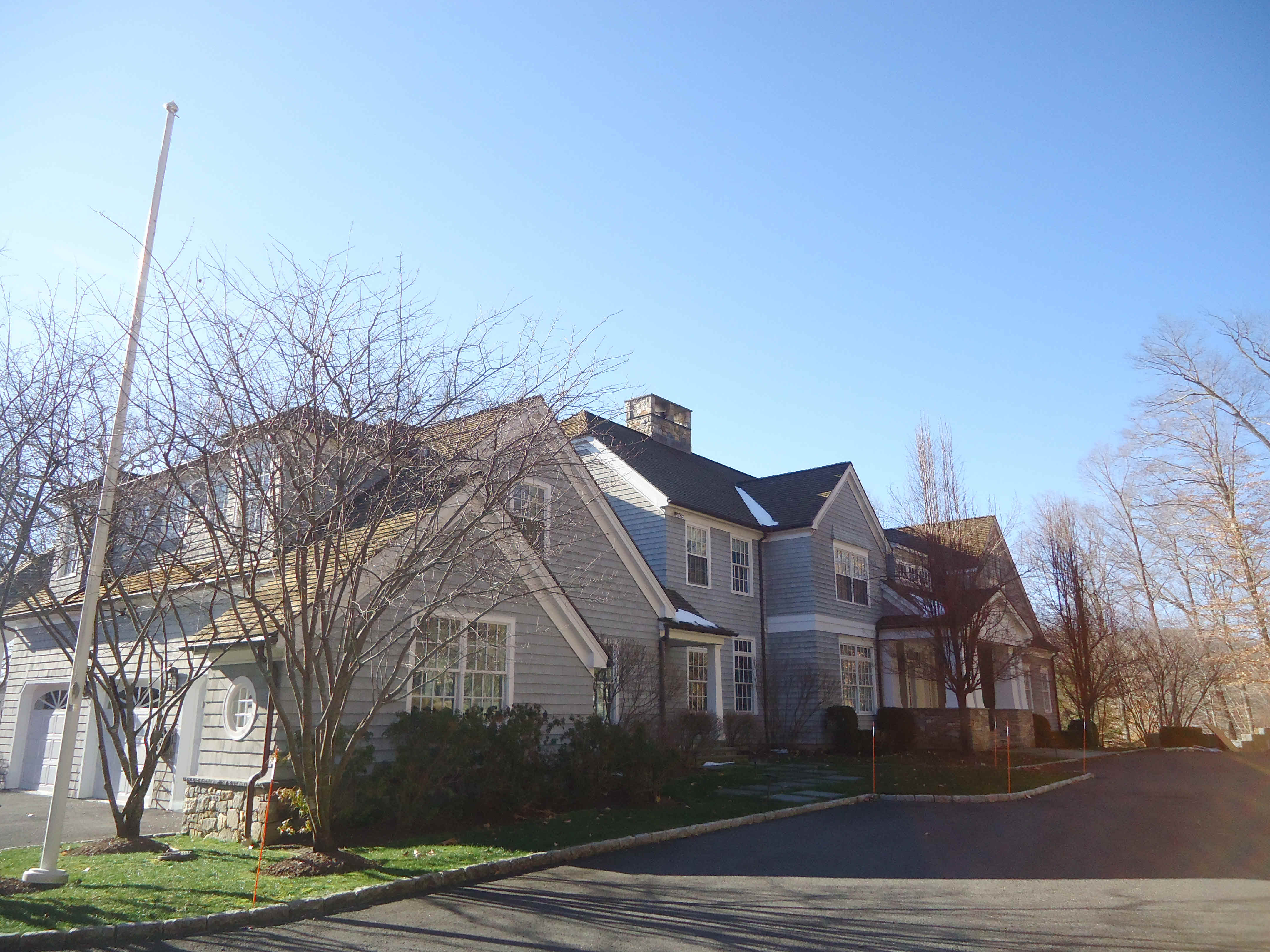 Building photograph for 100 BENSON RD